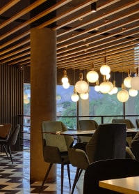 restaurant interior foto